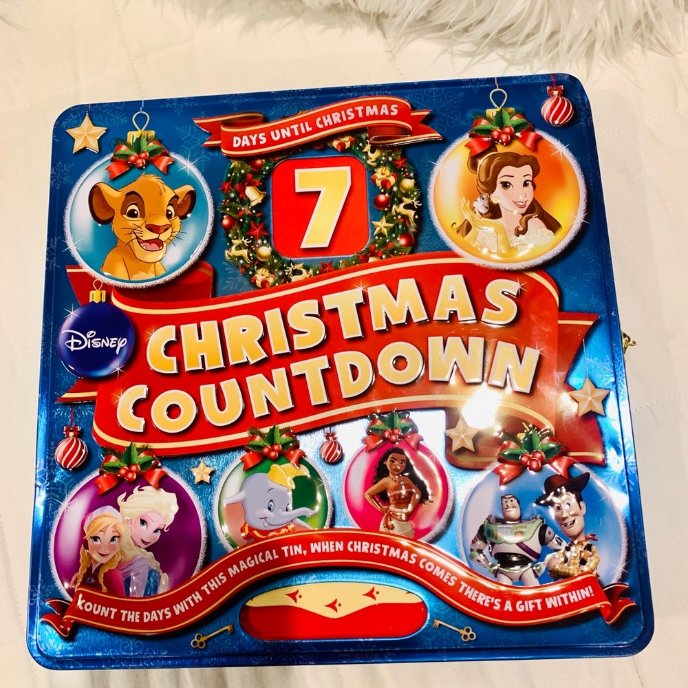 Christmas Story book in tin box with lock & key